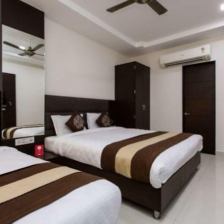 Hotel Maheshwari Avenue Ujjain Buitenkant foto