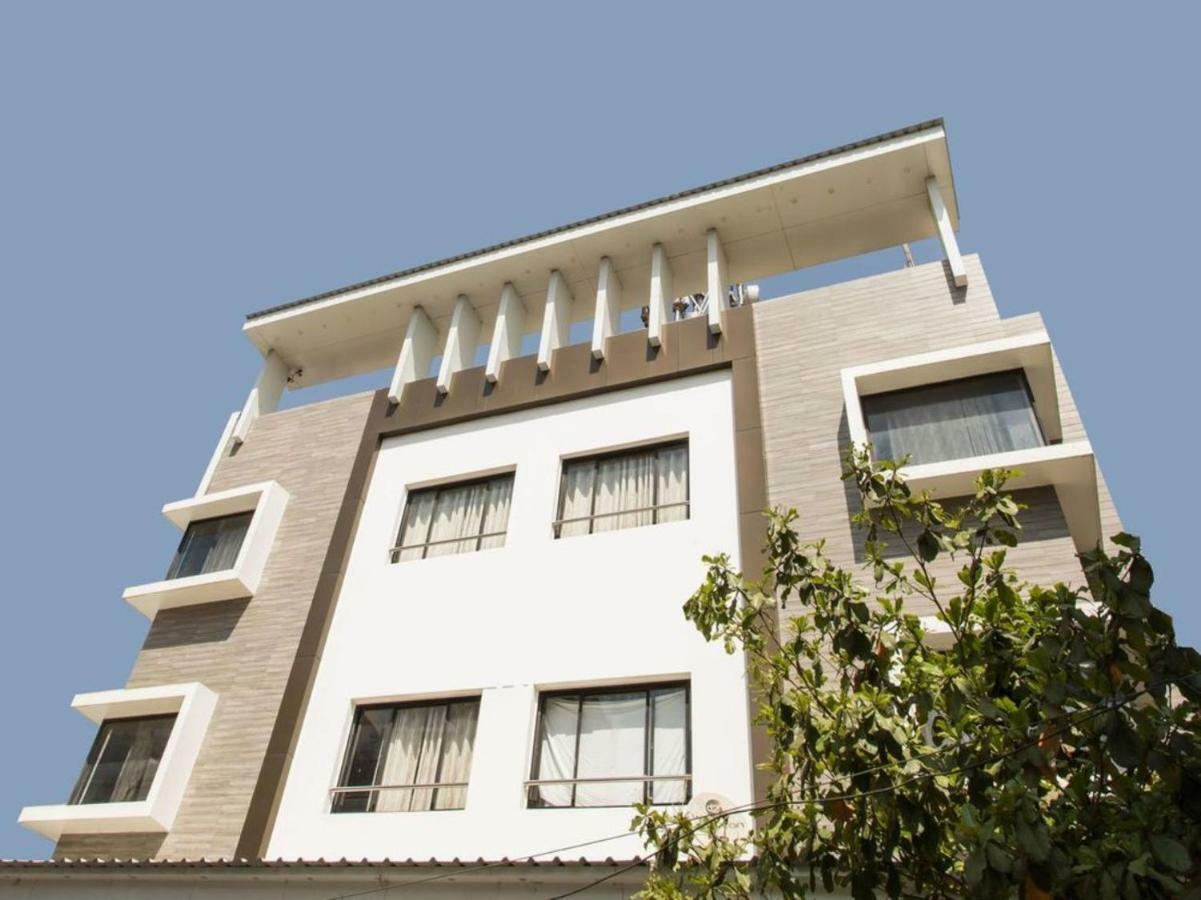Hotel Maheshwari Avenue Ujjain Buitenkant foto